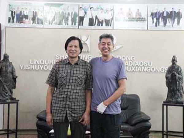 2012年7月30日美國知名雕塑家比利·李教授和傅紹相總經(jīng)理